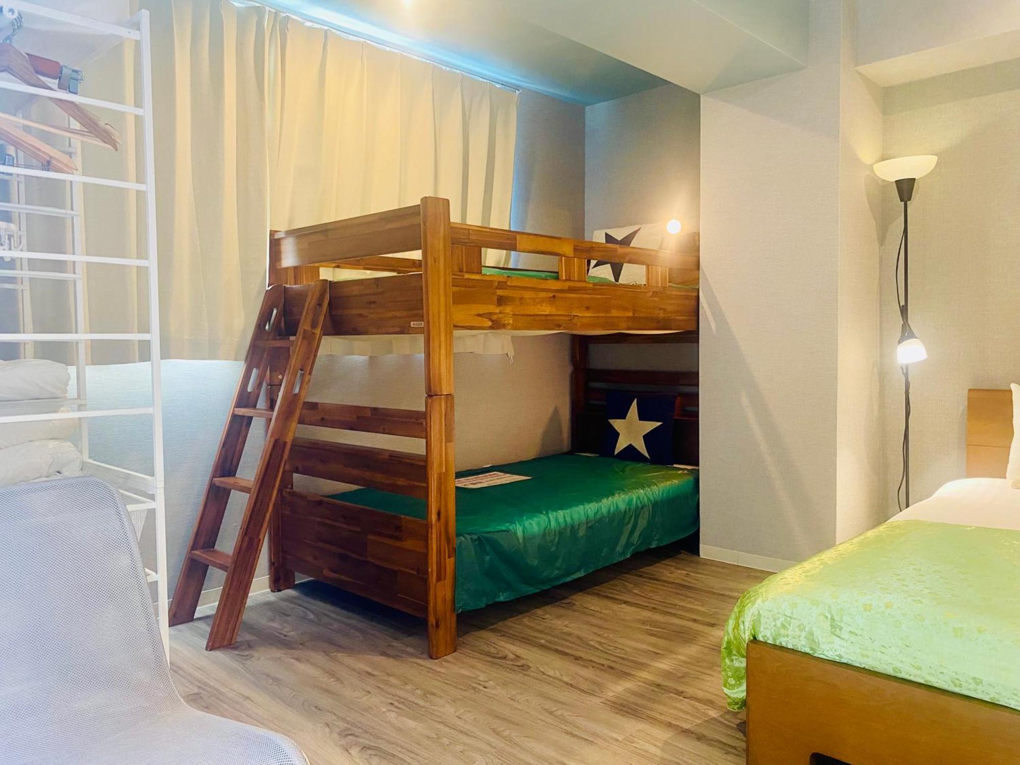 ffosaka.com Apartman Szoba fotó